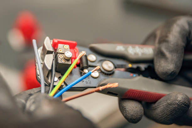 Best Emergency Electrician Near Me  in Spring Hill, KS